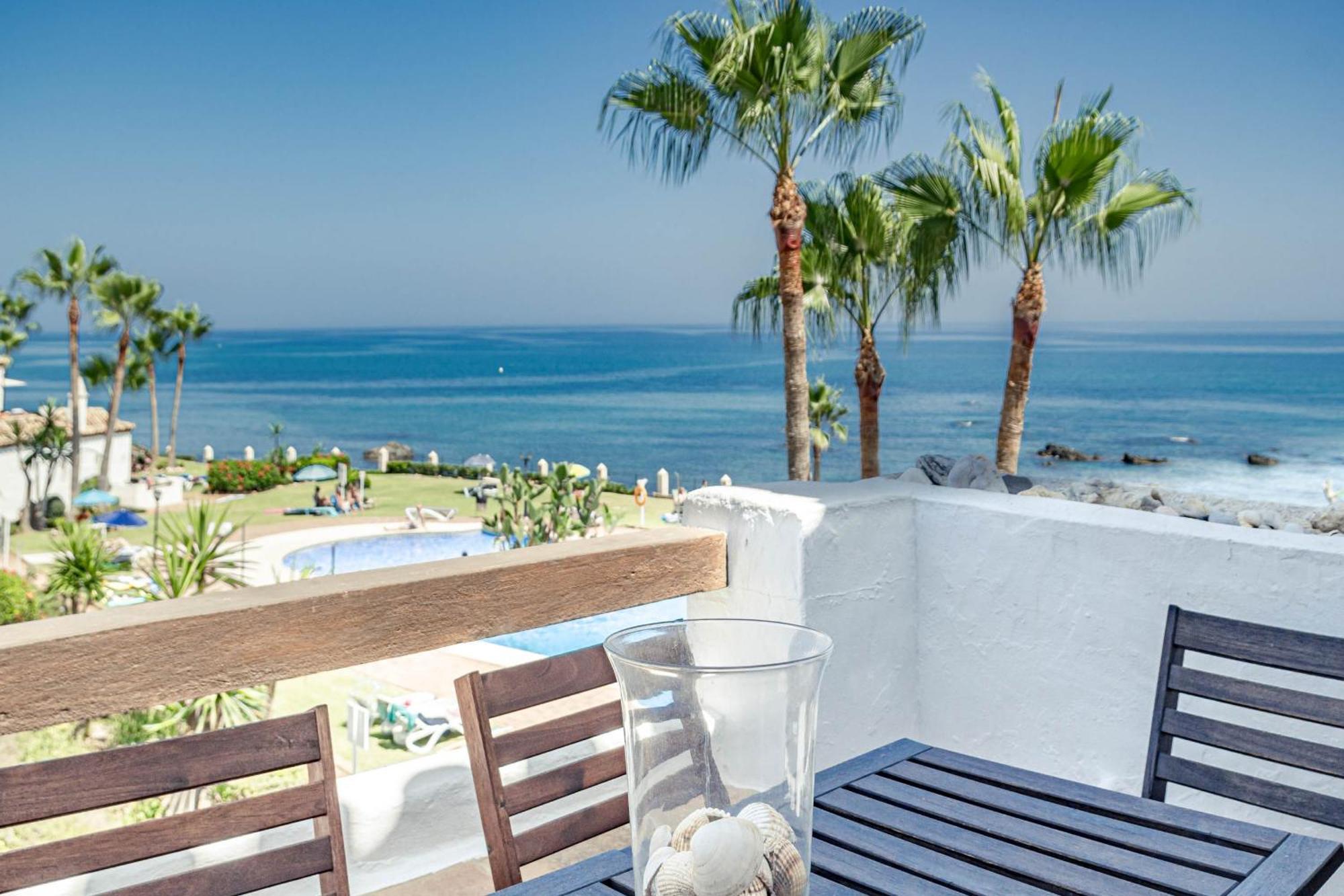 Pl- Beachfront Seaview And Frontline Apartament